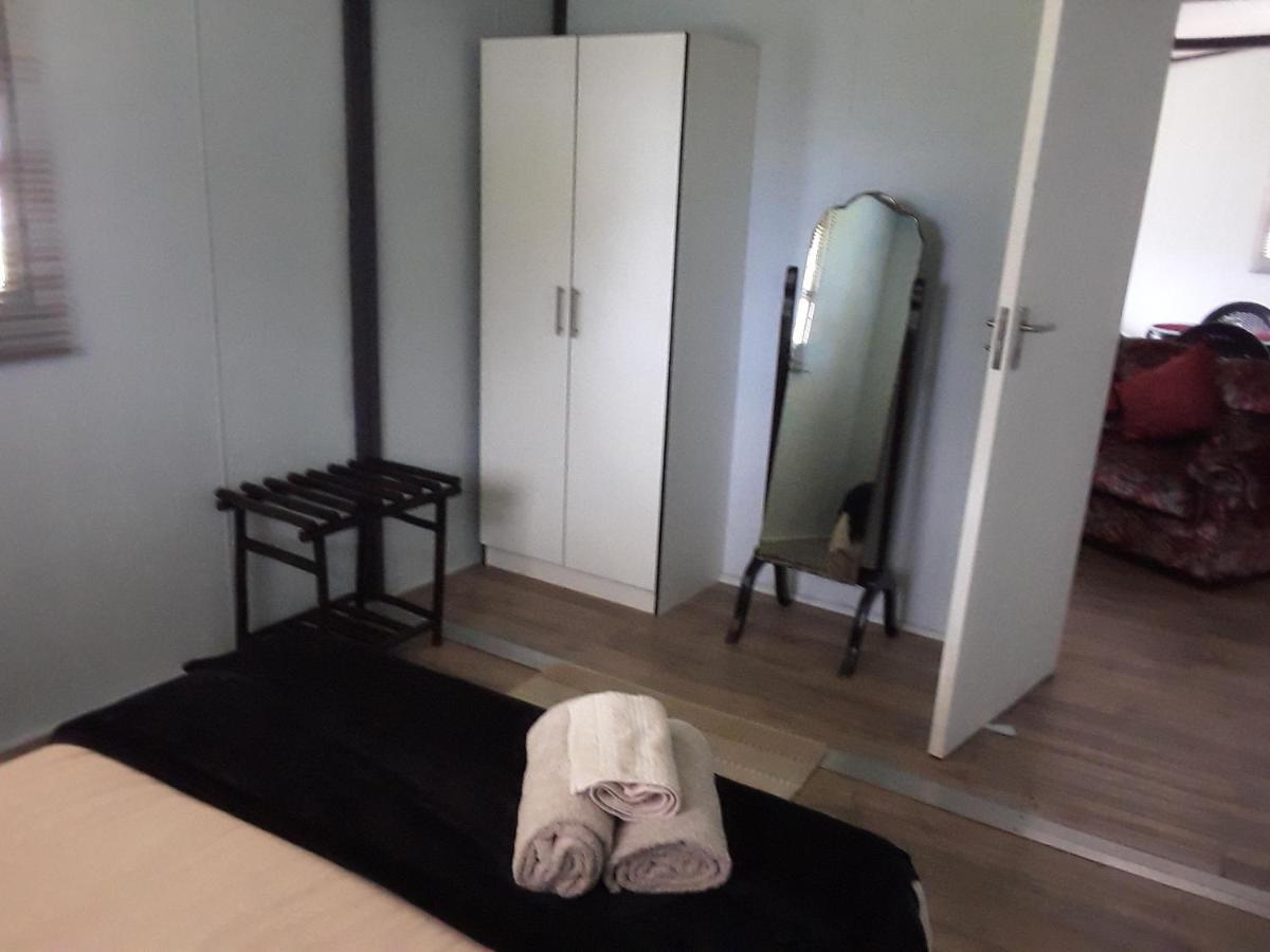 Nadine'S Self-Catering Accommodation ストームス・リバー エクステリア 写真